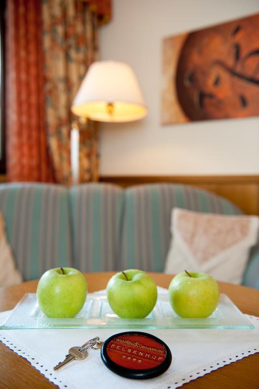 Wohlfuehl & Genusshotel Felsenhof Bad Kleinkirchheim Szoba fotó